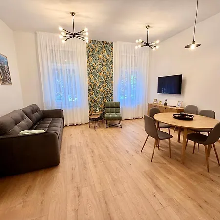 Apartament B 13 Győr